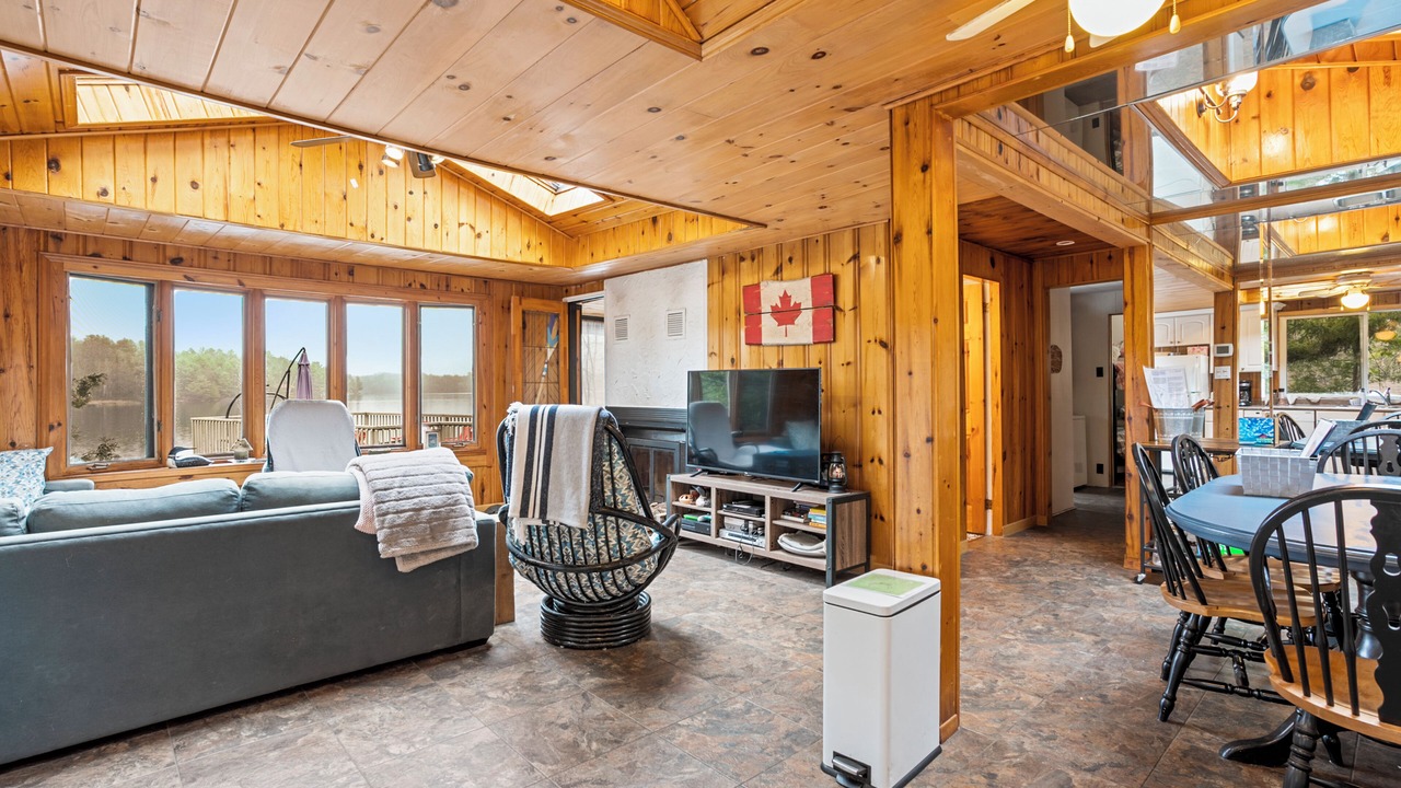 Photo of Livingroom in Minden Hills