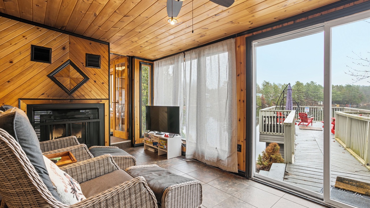 Photo of Livingroom in Minden Hills