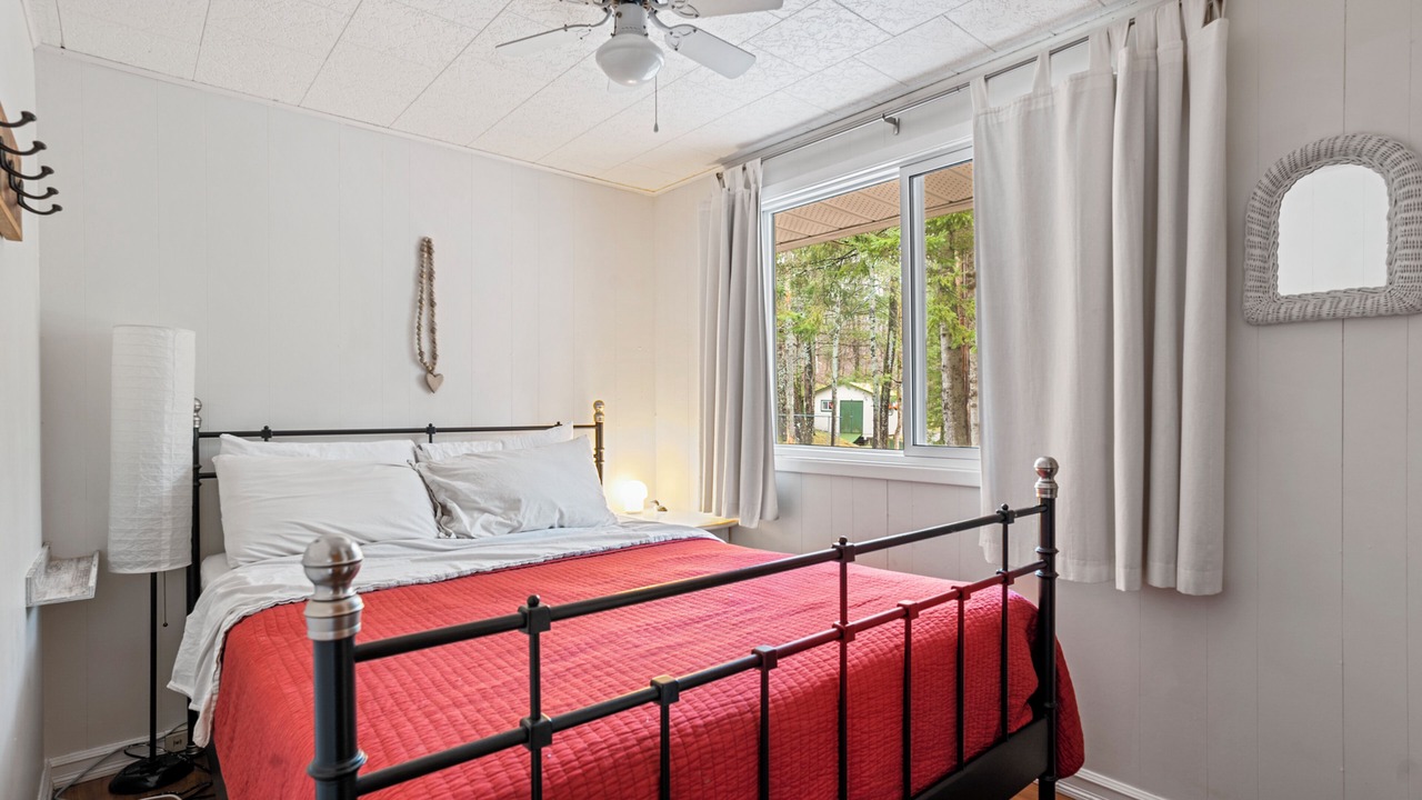 Photo of Bedroom in Minden Hills