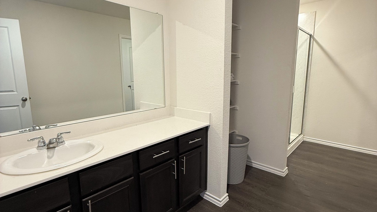 Photo of Bathroom in Anna