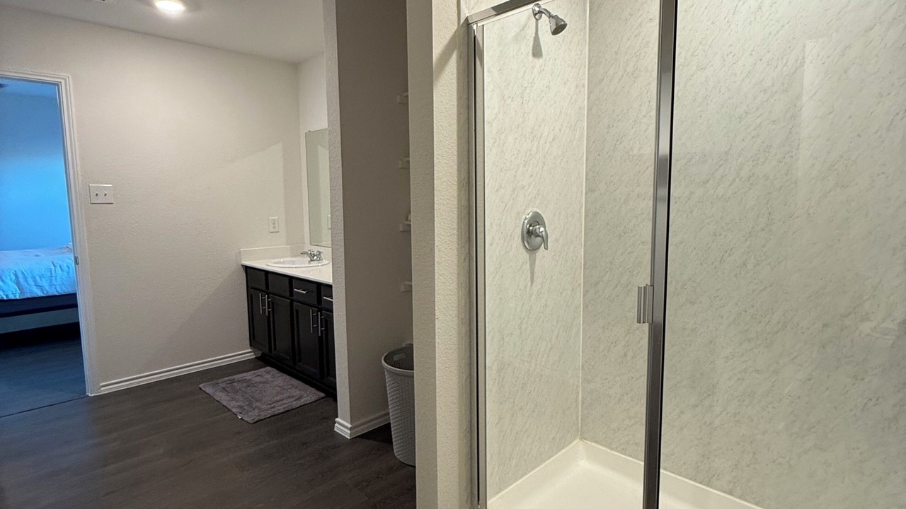 Photo of Bathroom in Anna