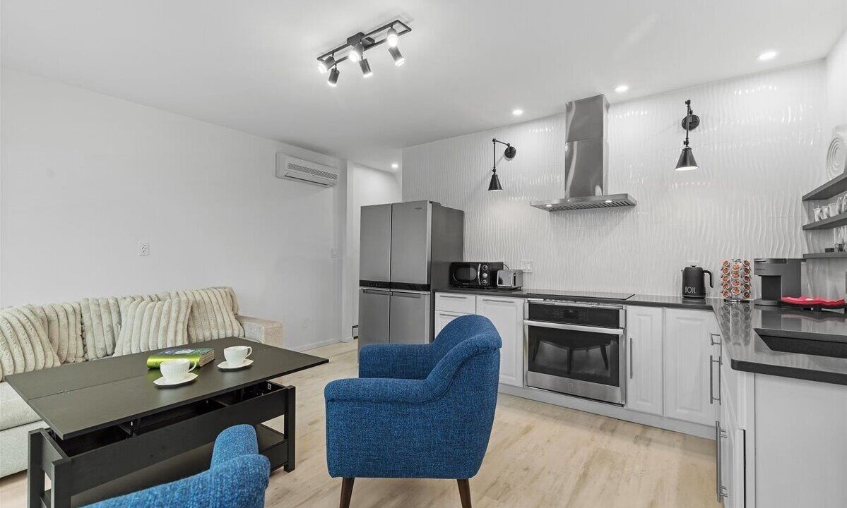 Photo of Kitchen in South Side Slopes