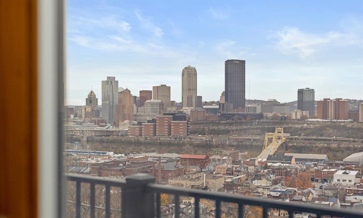 Photo of Others in South Side Slopes