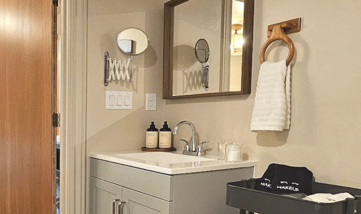 Photo of Bathroom in Winlock