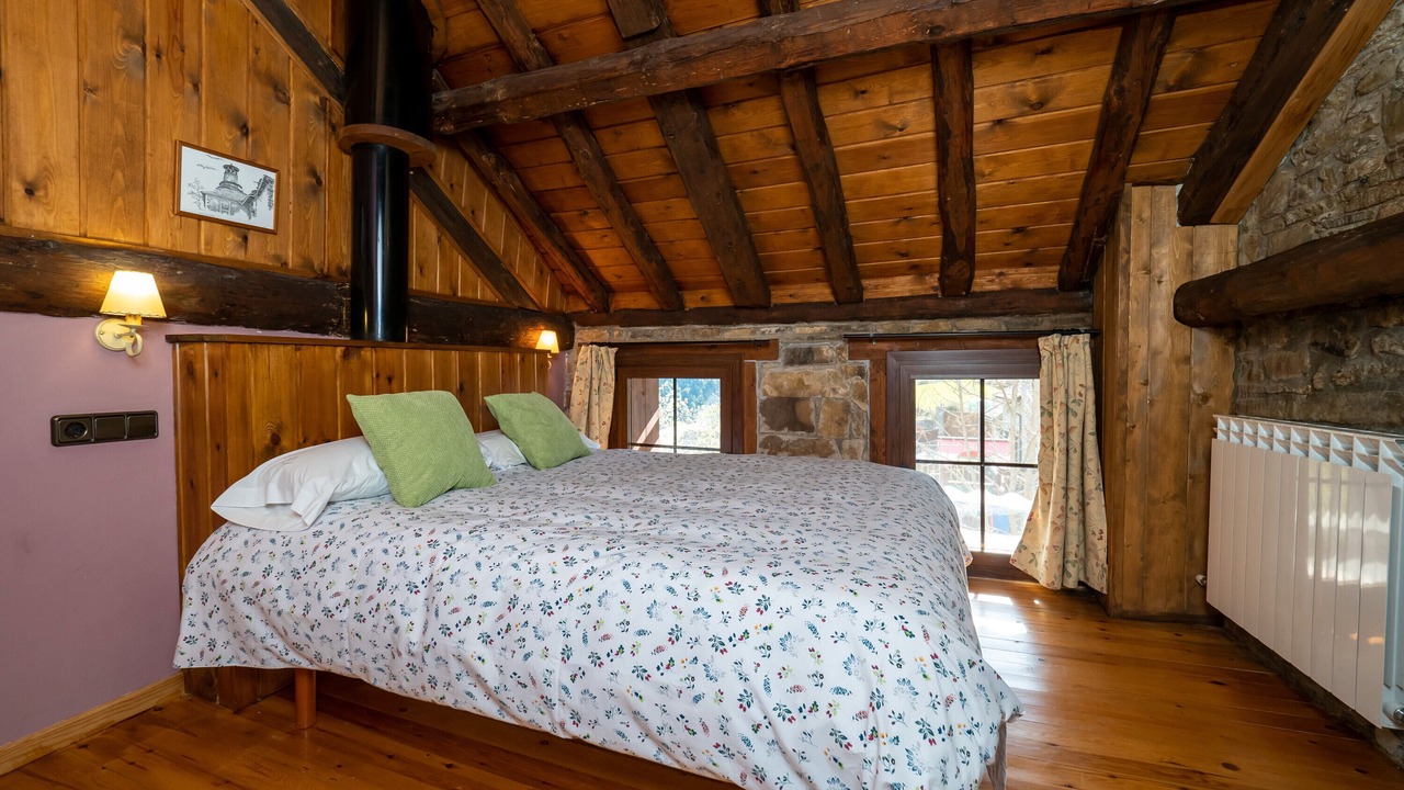 Photo of Bedroom in Lardies