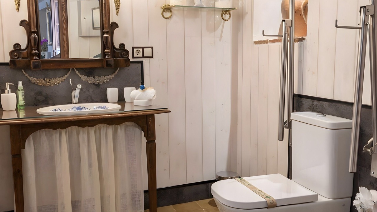 Photo of Bathroom in Noves