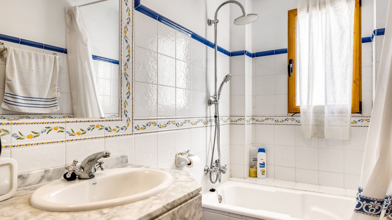 Photo of Bathroom in Orba