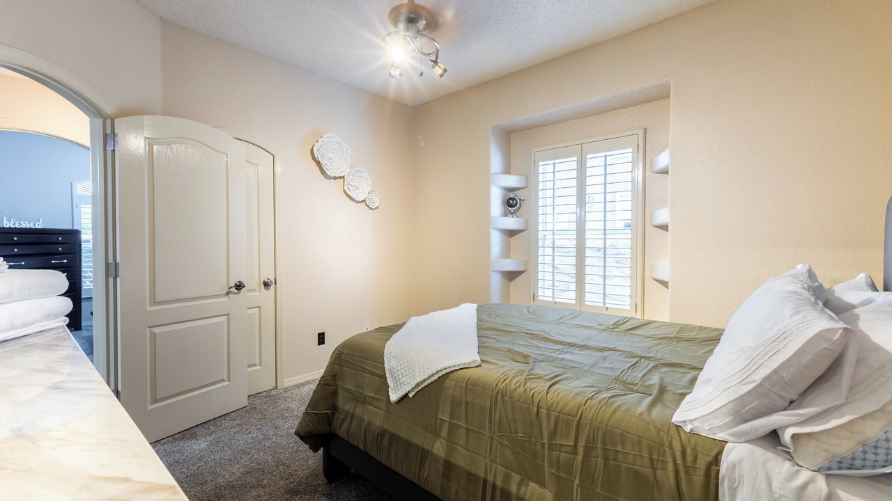 Photo of Bedroom in Biggs Field