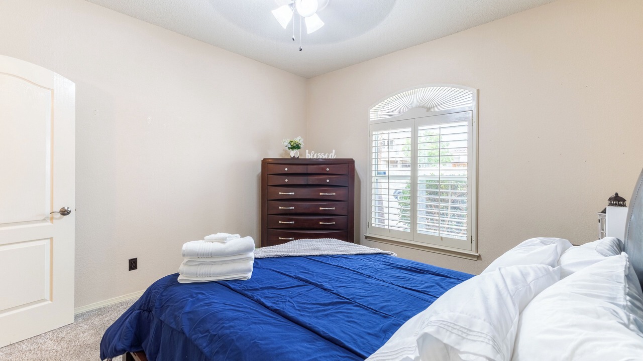 Photo of Bedroom in Biggs Field