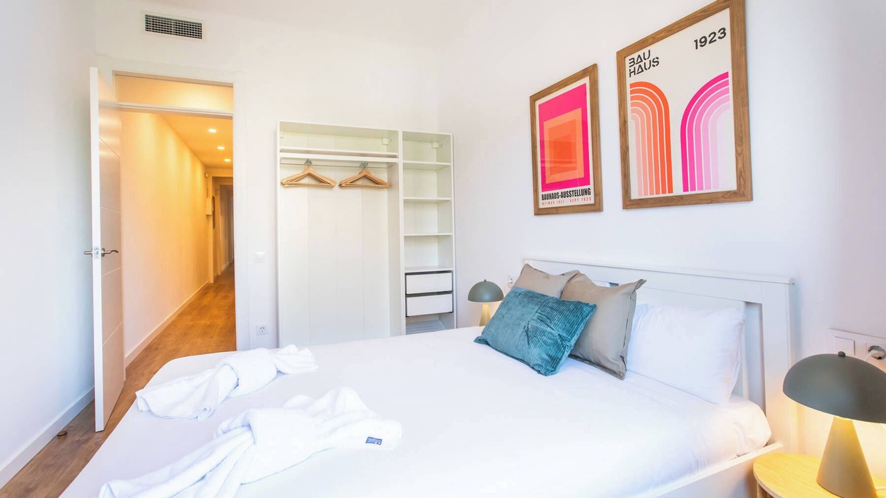Photo of Bedroom in El Poble-sec