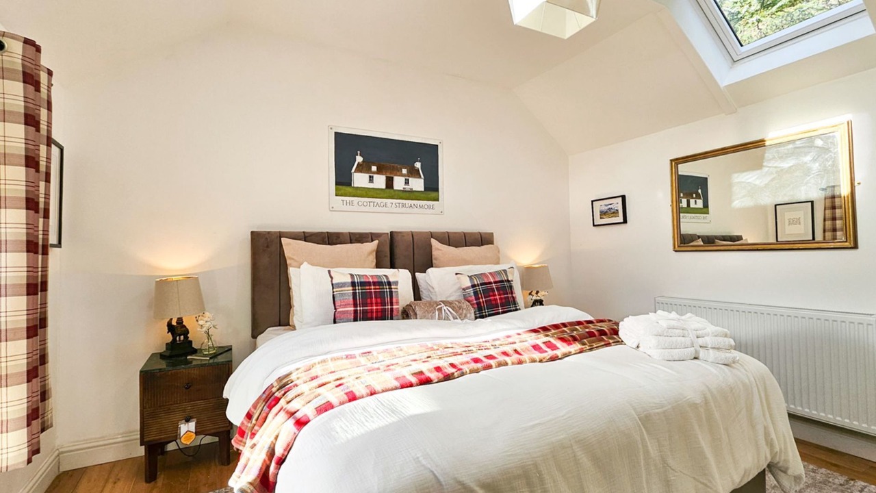 Photo of Others in Struan