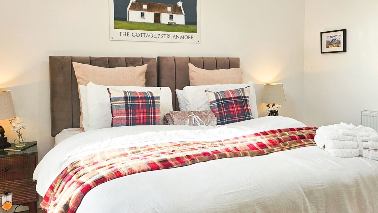 Photo of Others in Struan