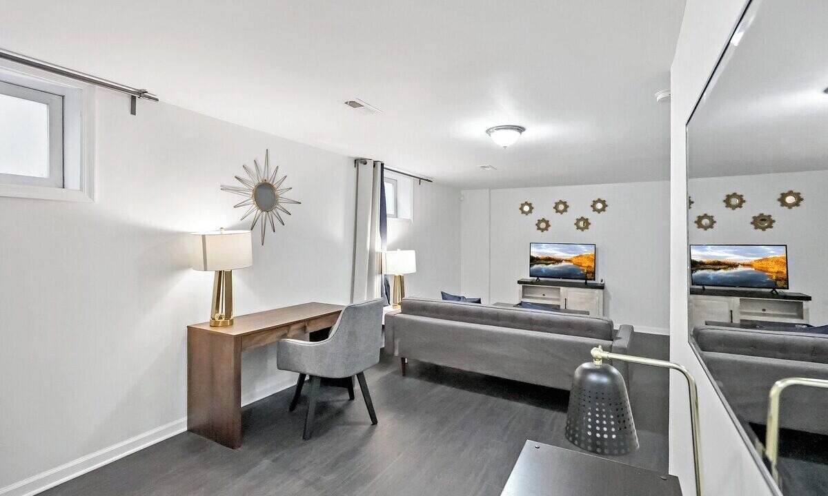 Photo of Others in Capitol Heights