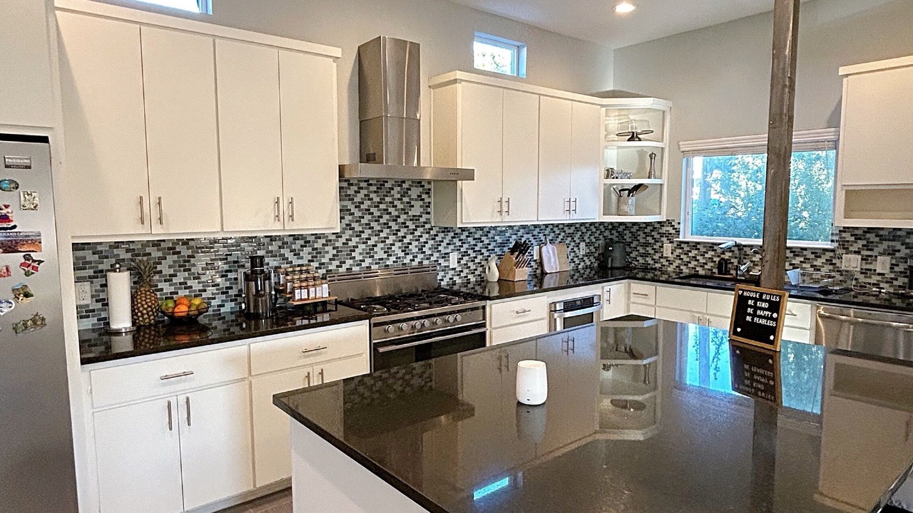 Photo of Kitchen in St. John - Coronado Hills