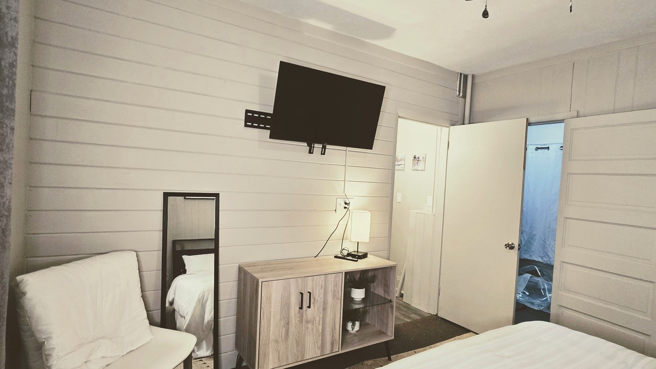 Photo of Bedroom in Oelwein