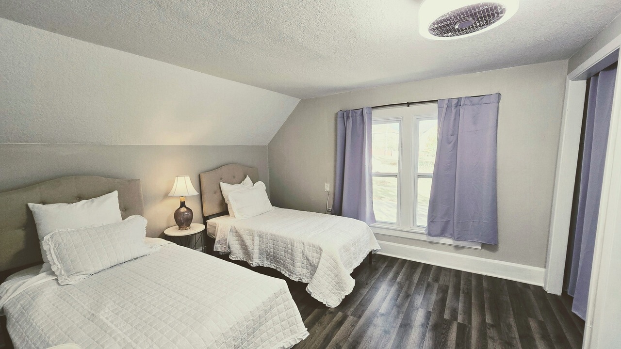 Photo of Bedroom in Oelwein