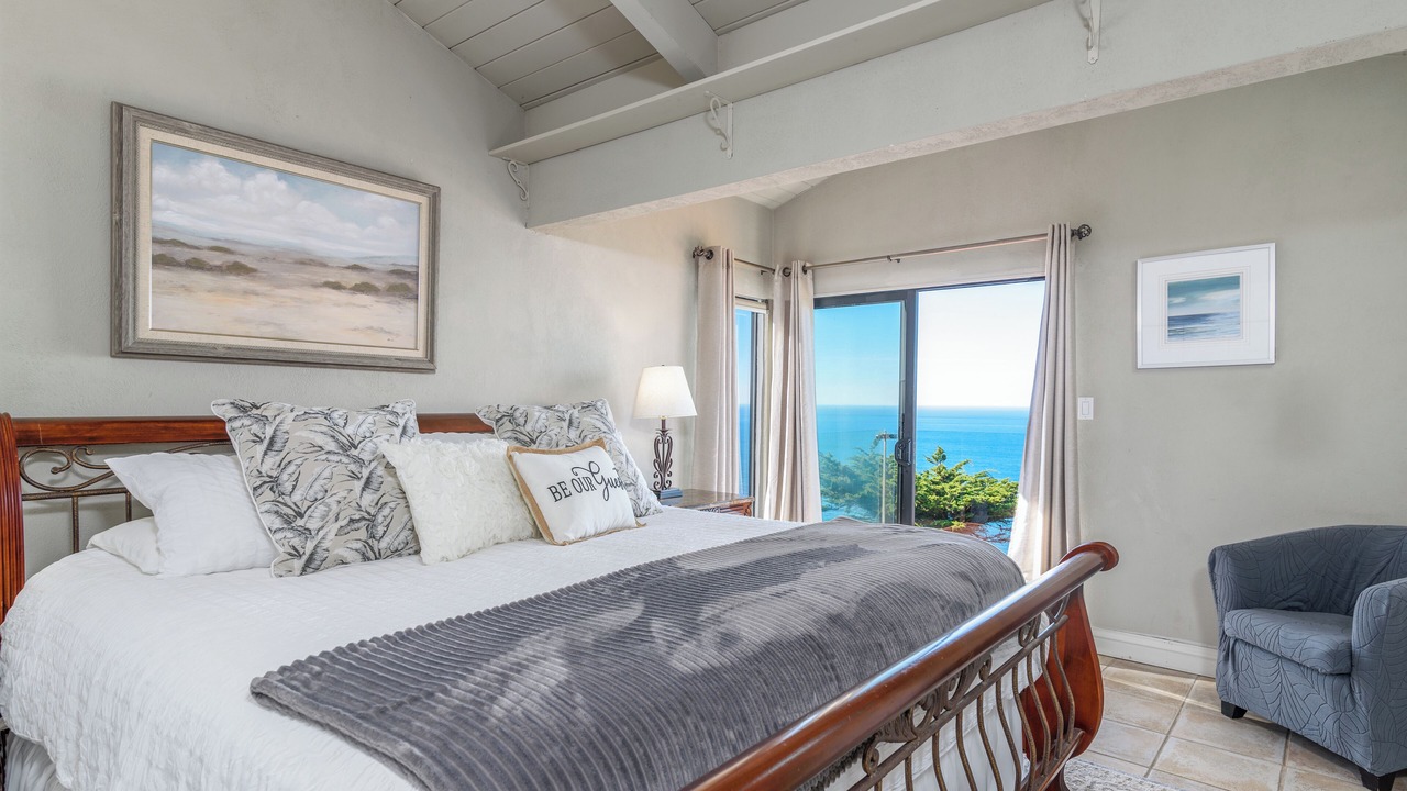Photo of Bedroom in Gualala