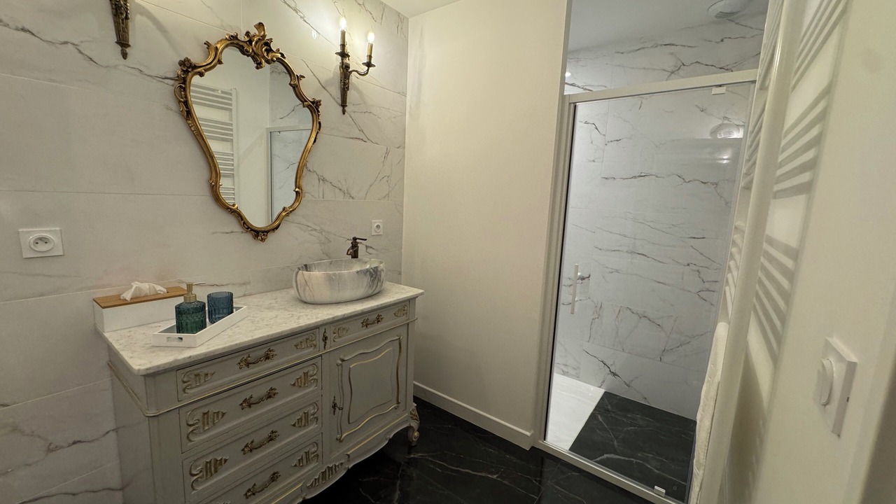 Photo of Bathroom in Mont-pres-Chambord