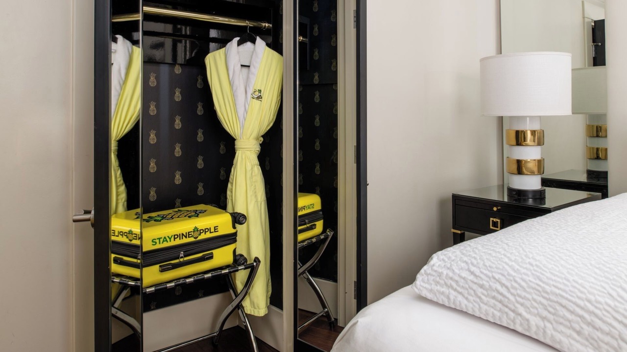 Photo of Bedroom in Theater District