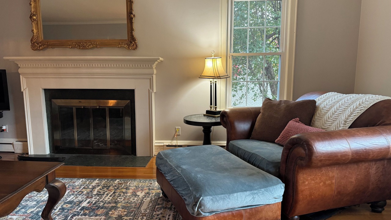 Photo of Livingroom in Martinsville