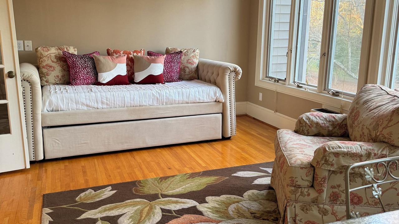 Photo of Livingroom in Martinsville