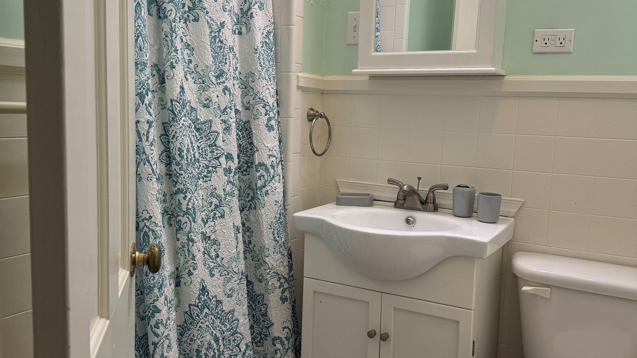 Photo of Bathroom in Martinsville
