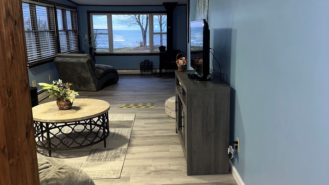 Photo of Livingroom in Town of Porter