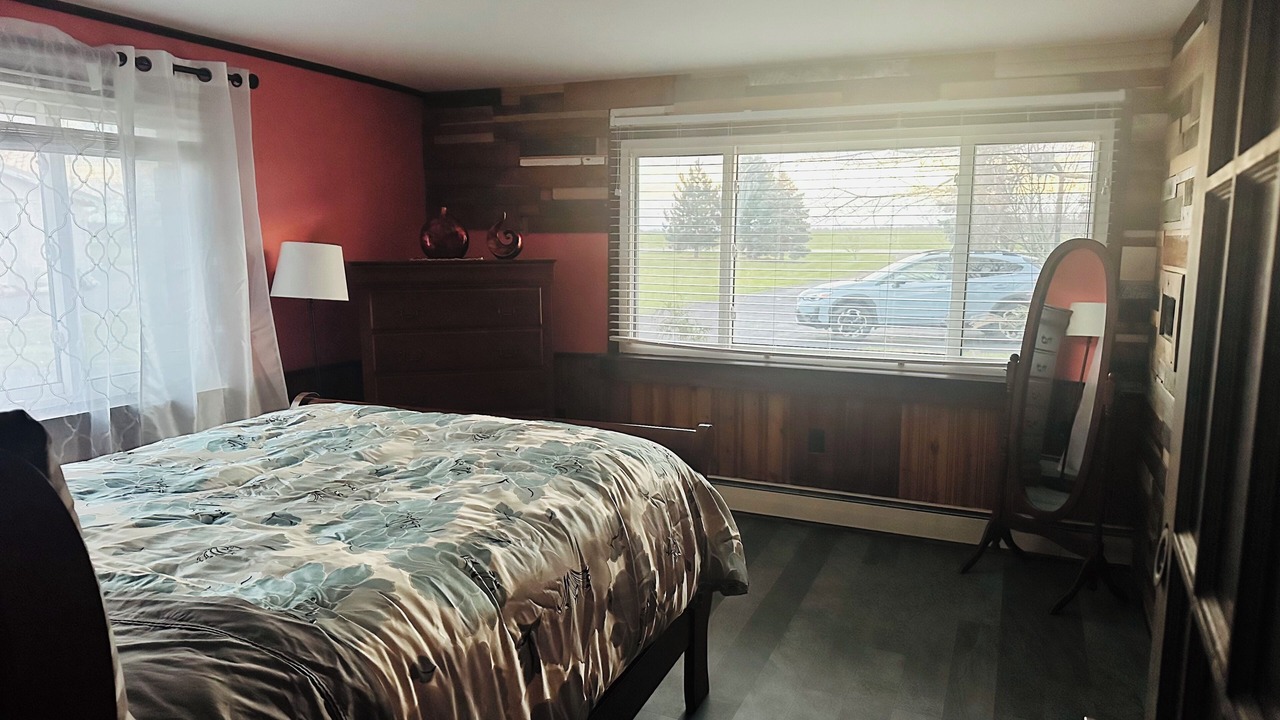 Photo of Bedroom in Town of Porter