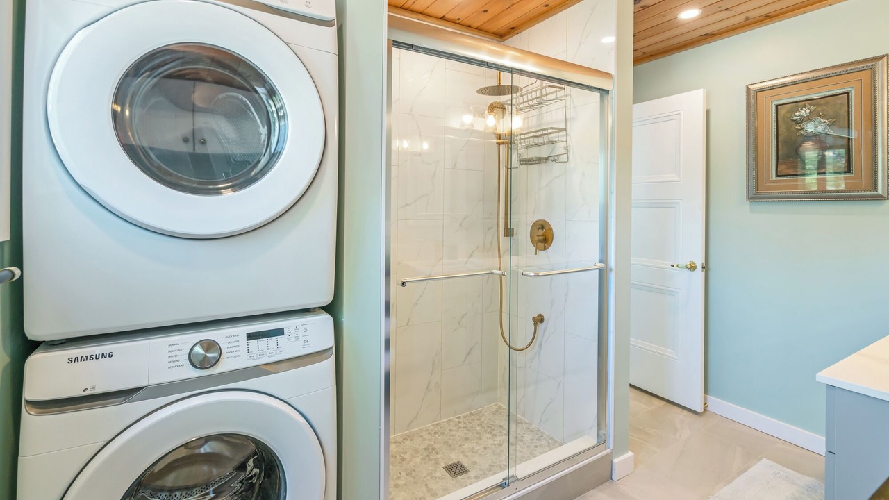 Photo of Bathroom in Point Abino