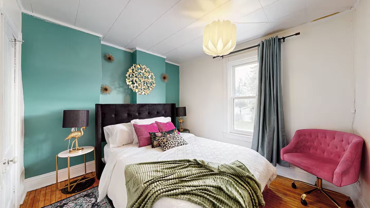 Photo of Bedroom in Bowmanville