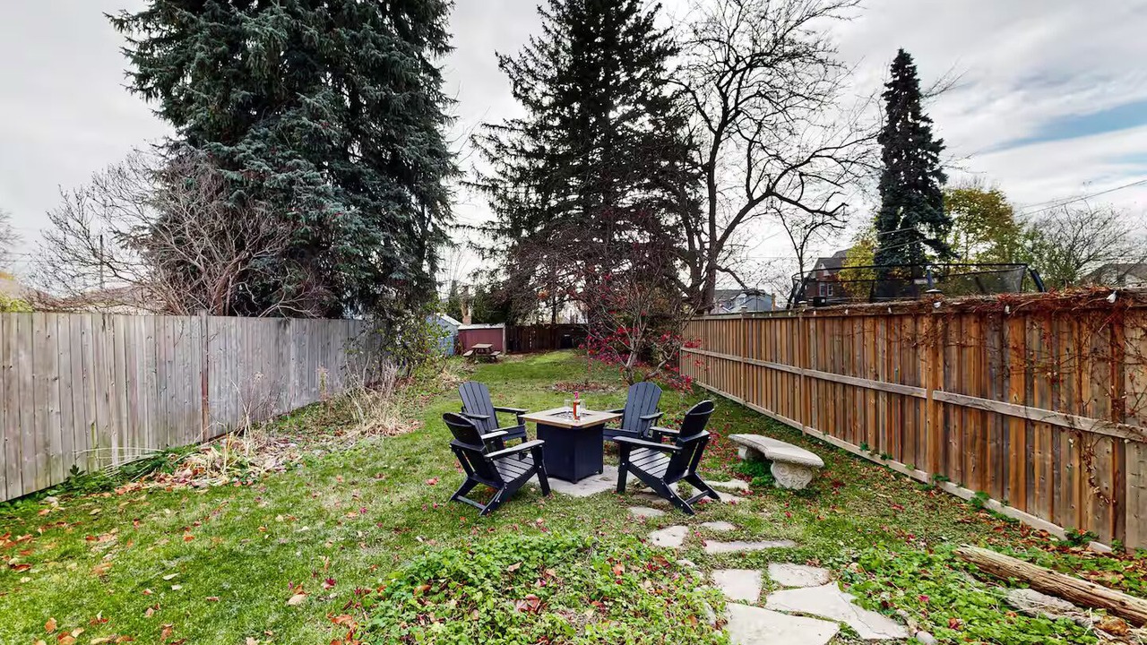 Photo of Outdoor in Bowmanville