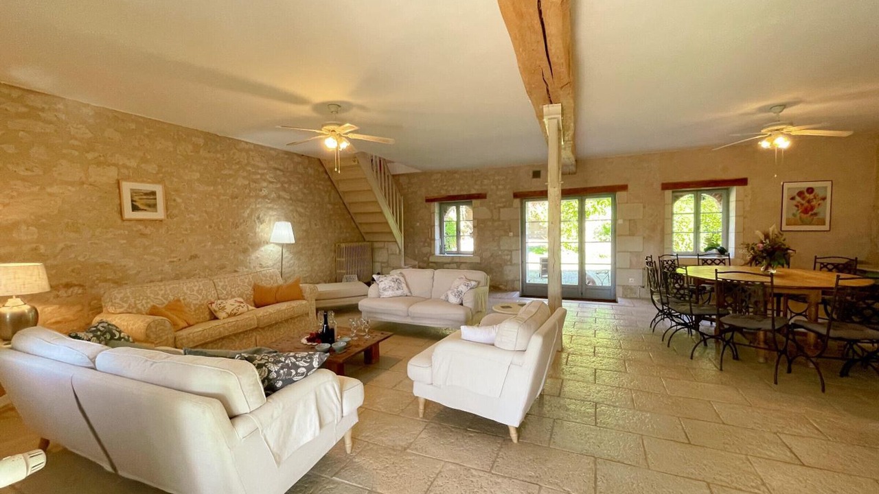 Photo of Livingroom in Cussay