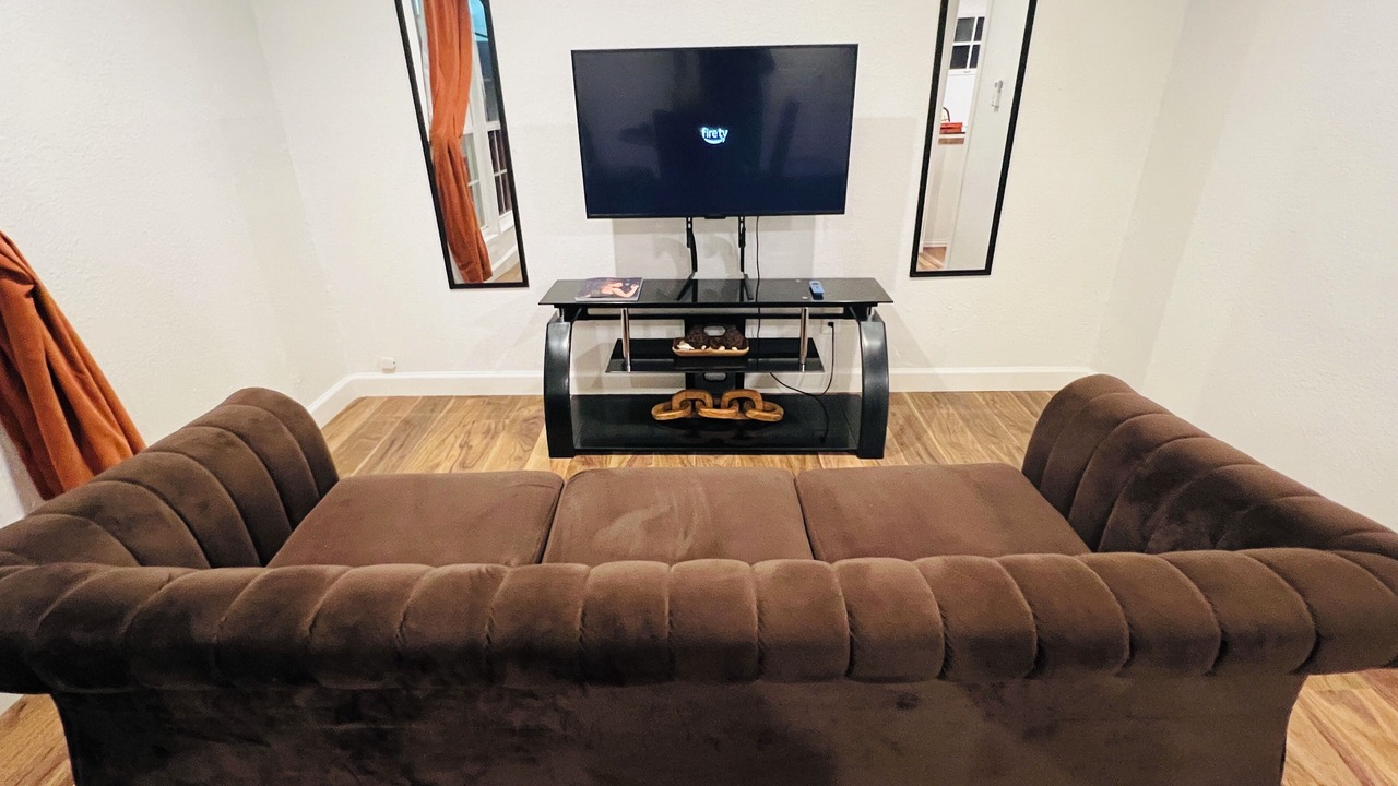 Photo of Livingroom in Smith County