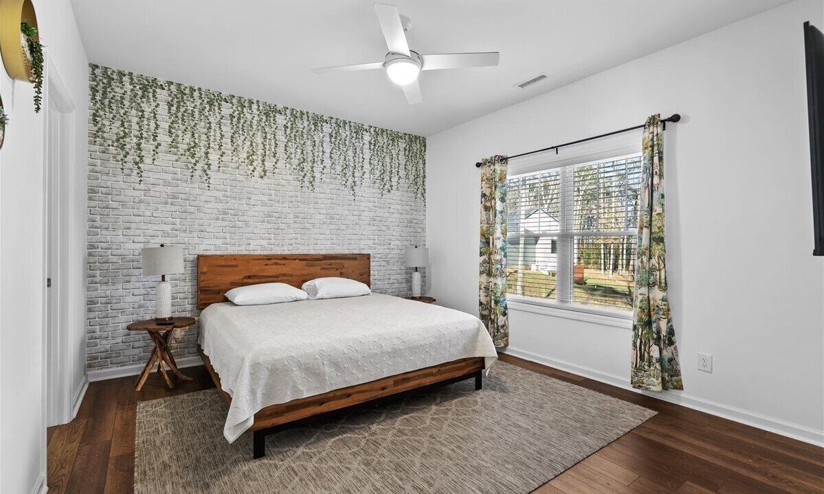 Photo of Bedroom in Wise