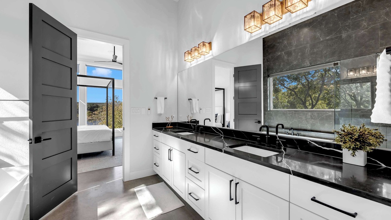 Photo of Bathroom in Burnet
