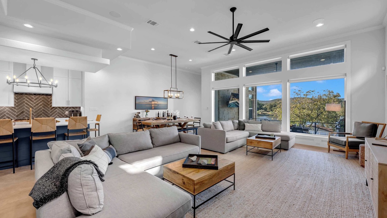 Photo of Livingroom in Burnet