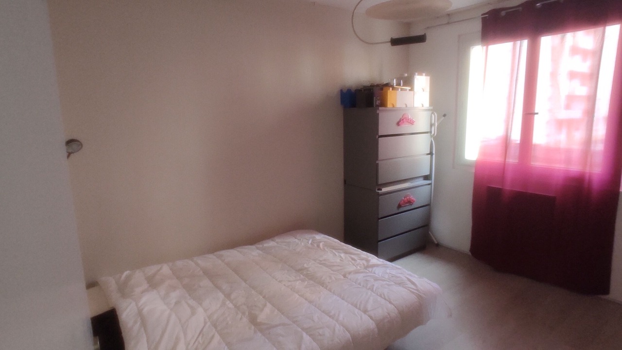 Photo of Bedroom in Bourgoin-Jallieu