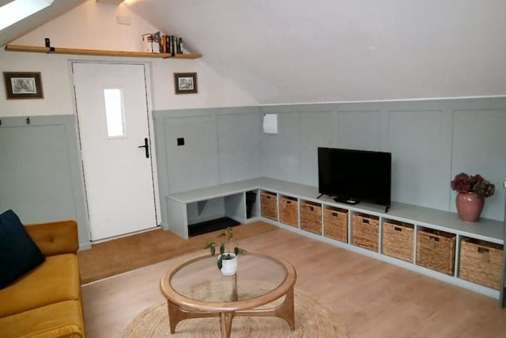 Photo of Others in Littleworth