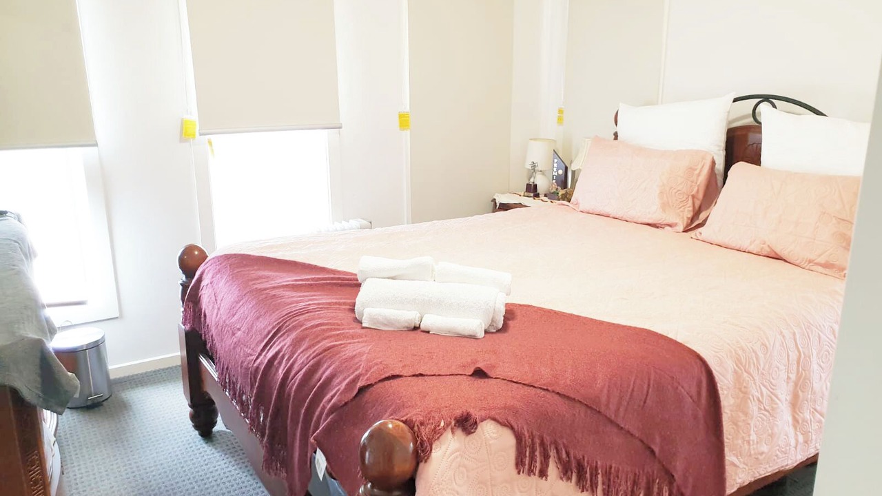 Photo of Bedroom in Officer