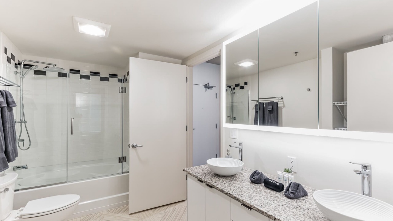 Photo of Bathroom in Gateway District
