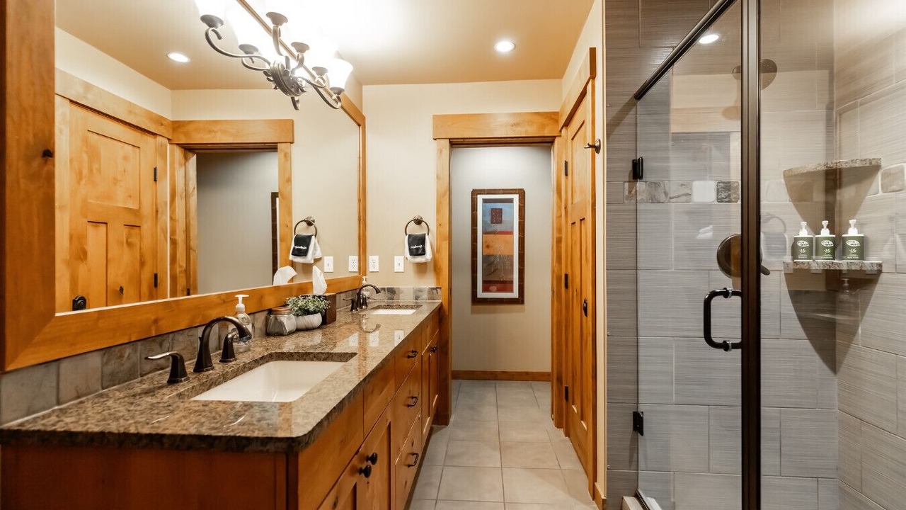 Photo of Bathroom in Cle Elum