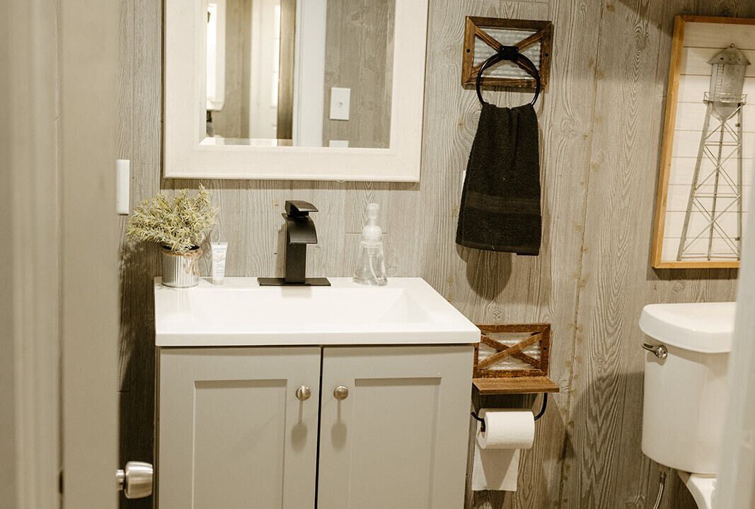 Photo of Bathroom in Pine Ridge