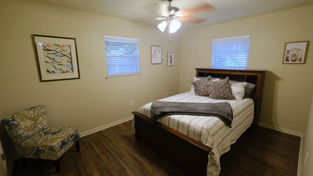 Photo of Bedroom in South Baton Rouge