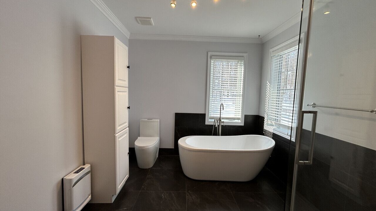 Photo of Bathroom in Communaute-Urbaine-de-l'Outaouais