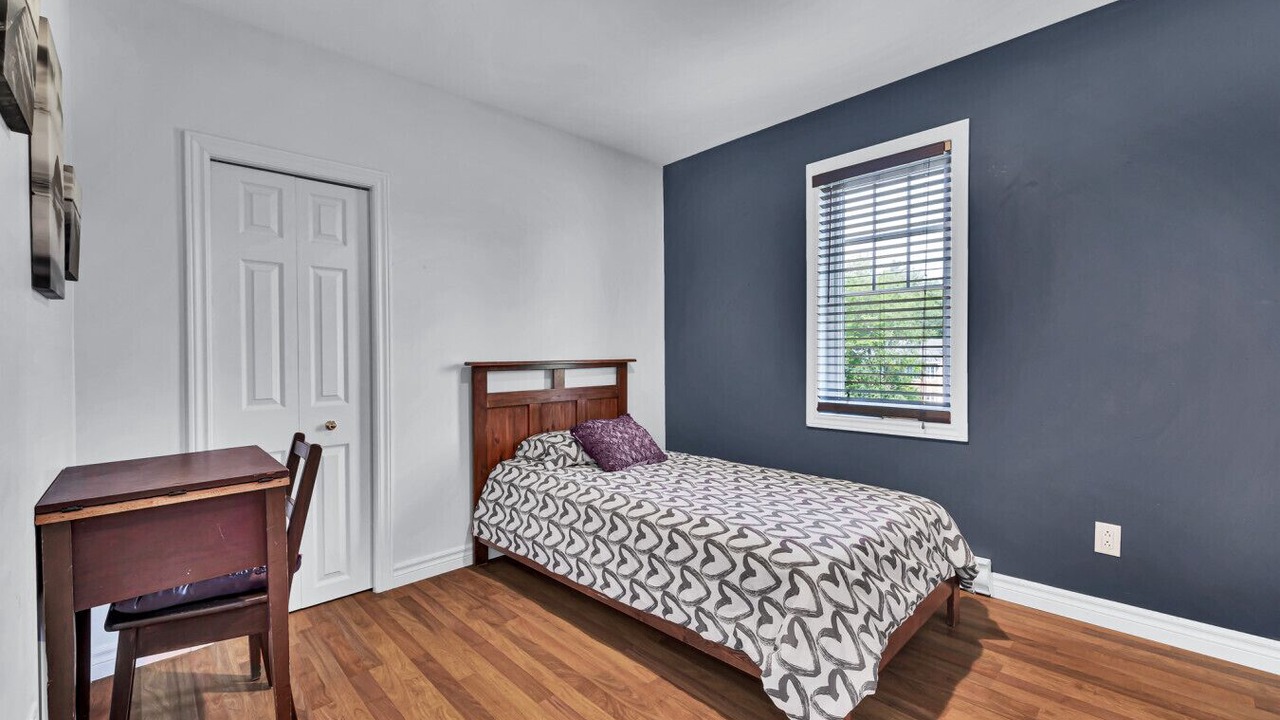 Photo of Bedroom in Communaute-Urbaine-de-l'Outaouais