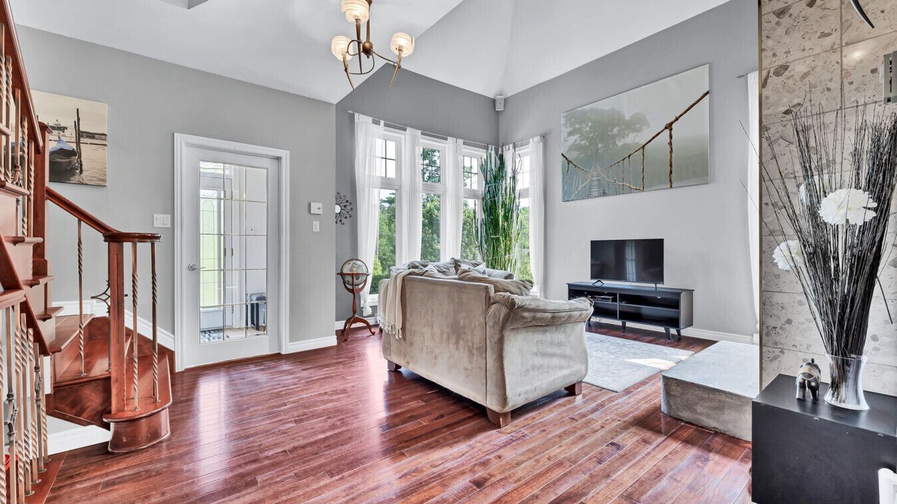Photo of Livingroom in Communaute-Urbaine-de-l'Outaouais