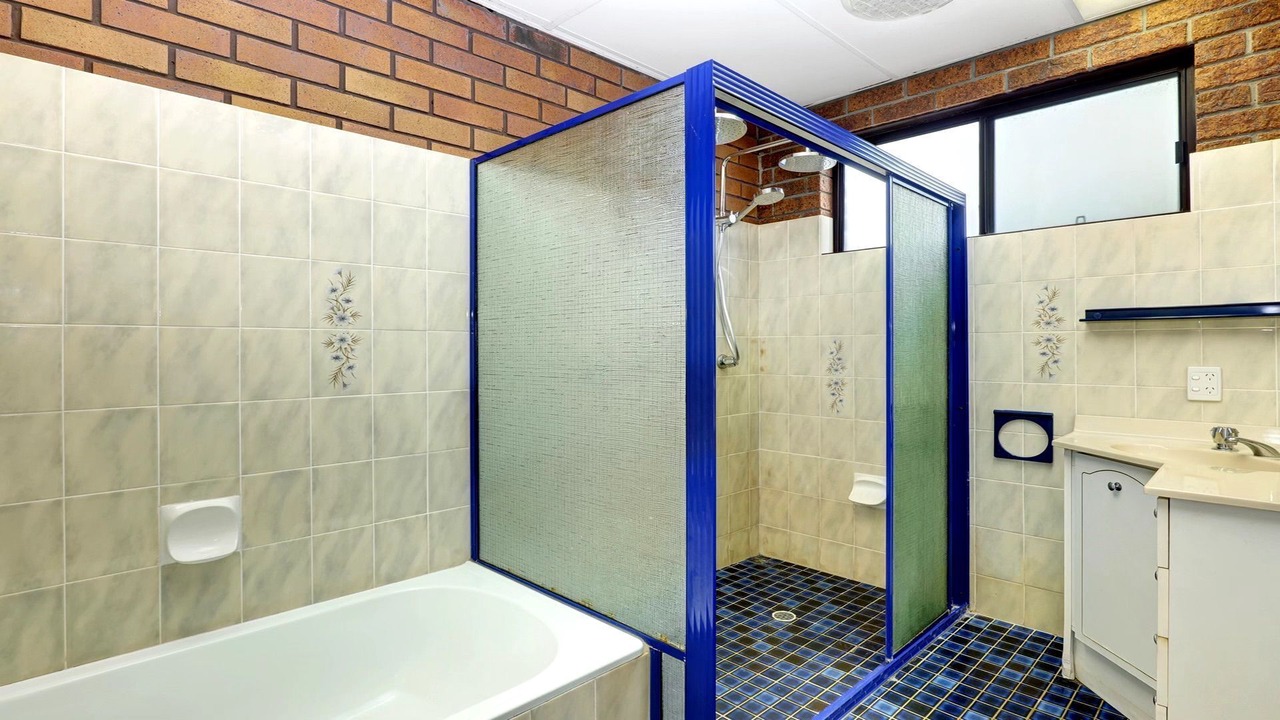 Photo of Bathroom in Scotts Head