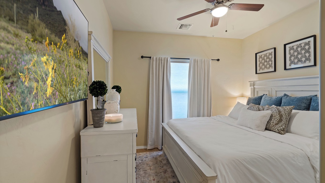 Photo of Bedroom in Tumacacori