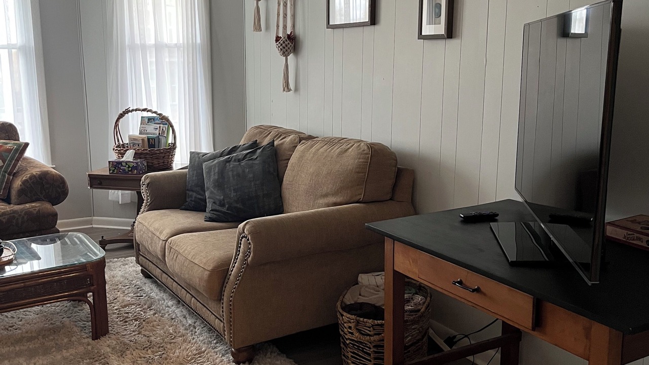 Photo of Livingroom in Westside