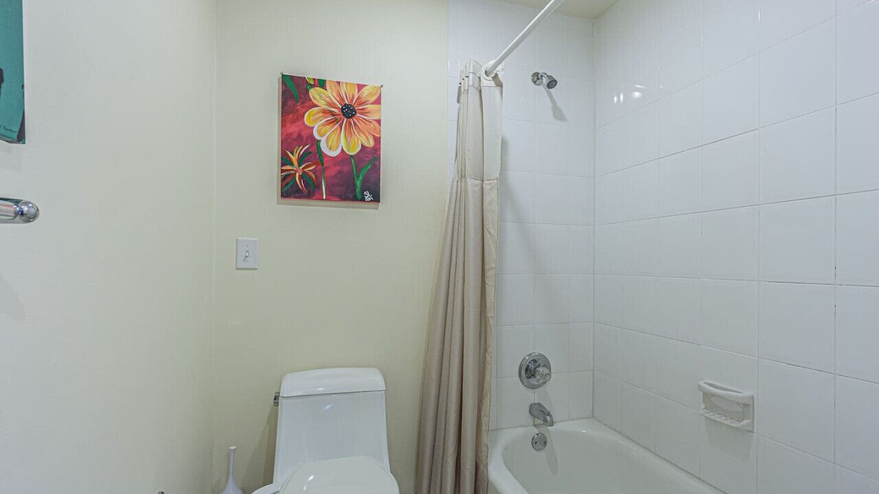 Photo of Bathroom in Saddlebrook